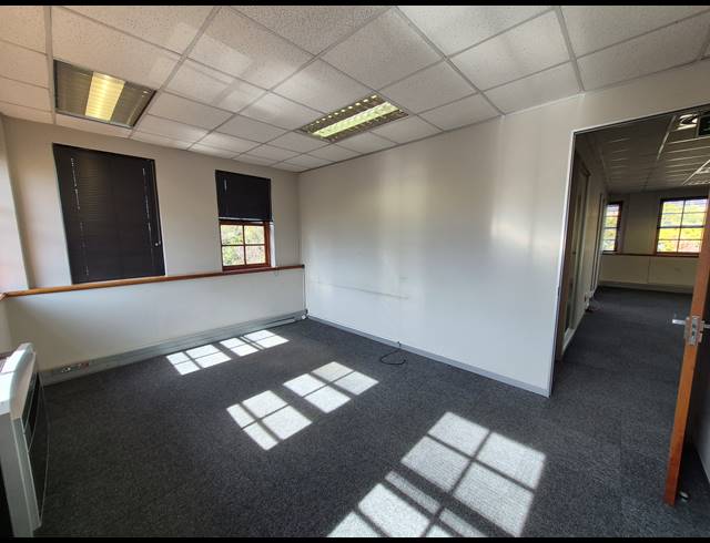 190M² OFFICE TO LET IN SANDTON CENTRAL